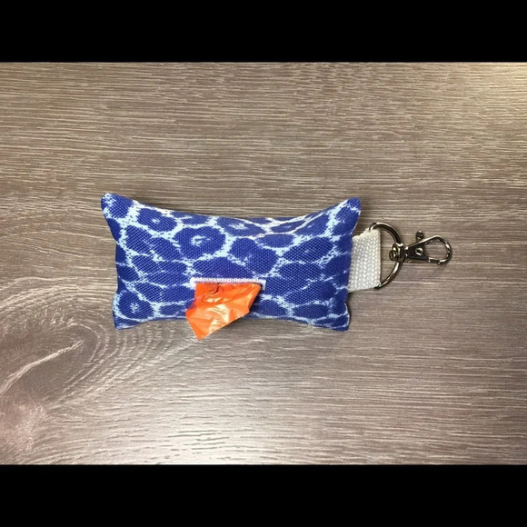 Dog Waste Bag Dispenser Blue Animal Print - Picture 1 of 3